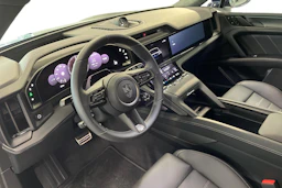 met. sininen Porsche Cayenne 2026 kuva 7.