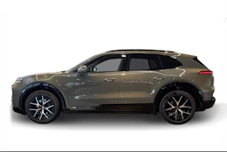 monteverde metallic Porsche Cayenne 2026 kuva 6.