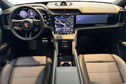 monteverde metallic Porsche Cayenne 2026 kuva 8.
