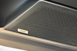 monteverde metallic Porsche Cayenne 2026 kuva 12.