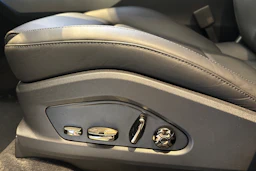 monteverde metallic Porsche Cayenne 2026 kuva 14.