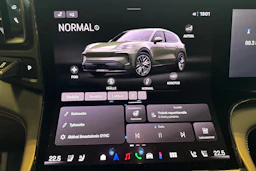 monteverde metallic Porsche Cayenne 2026 kuva 18.