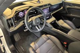 valkoinen Porsche Cayenne 2026 kuva 6.