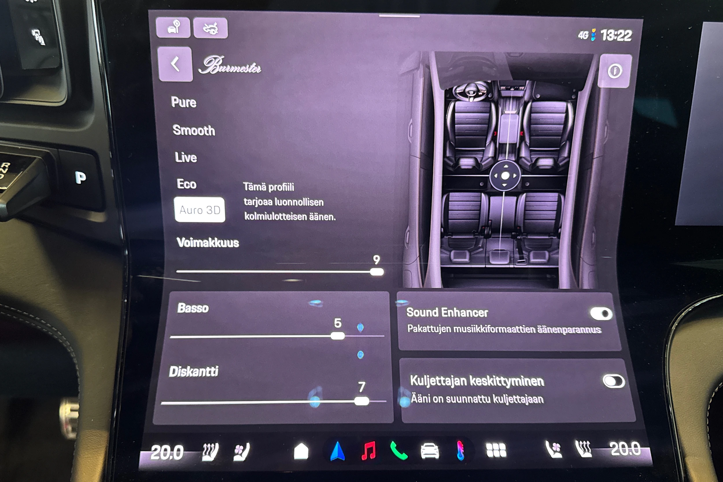 valkoinen Porsche Cayenne 2026 kuva 18.