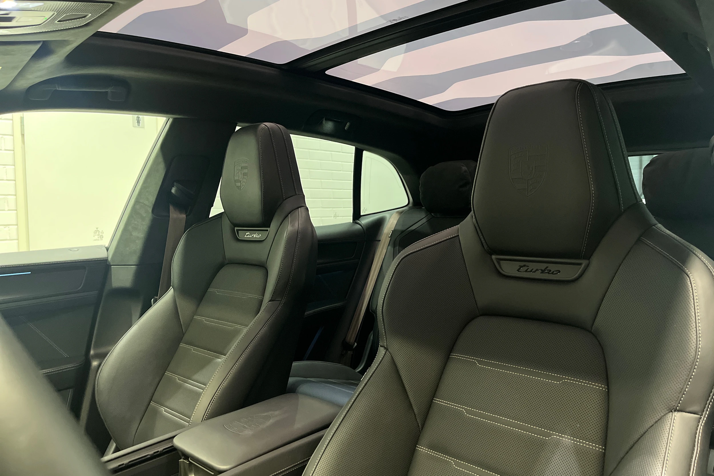 algarve blue metalli Porsche Cayenne 2026 kuva 20.