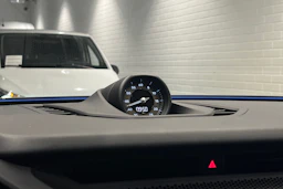 algarve blue metalli Porsche Cayenne 2026 kuva 23.