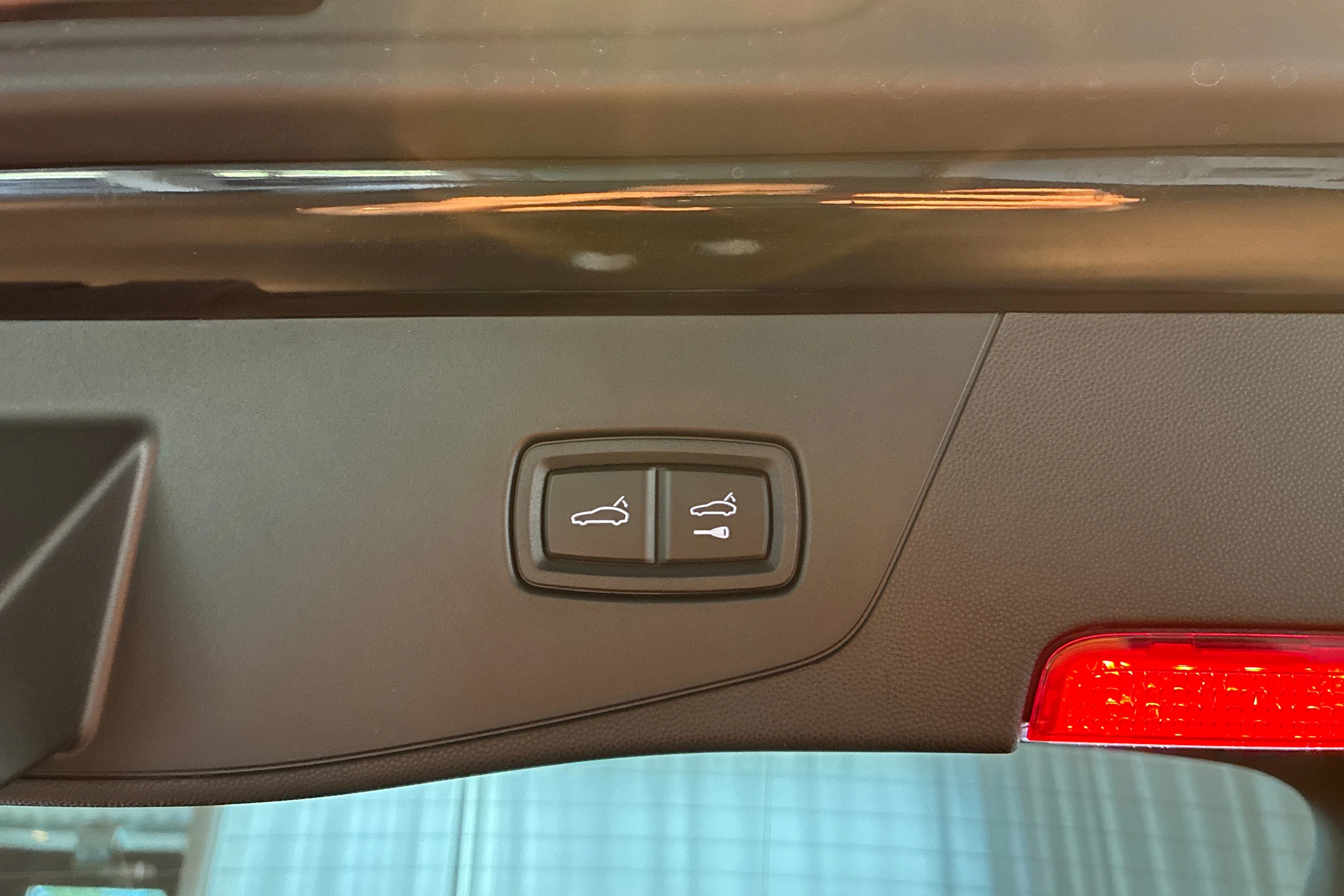 chromite black metal Porsche Cayenne 2026 kuva 25.