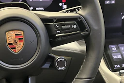 algarve blue metalli Porsche Cayenne 2026 kuva 15.