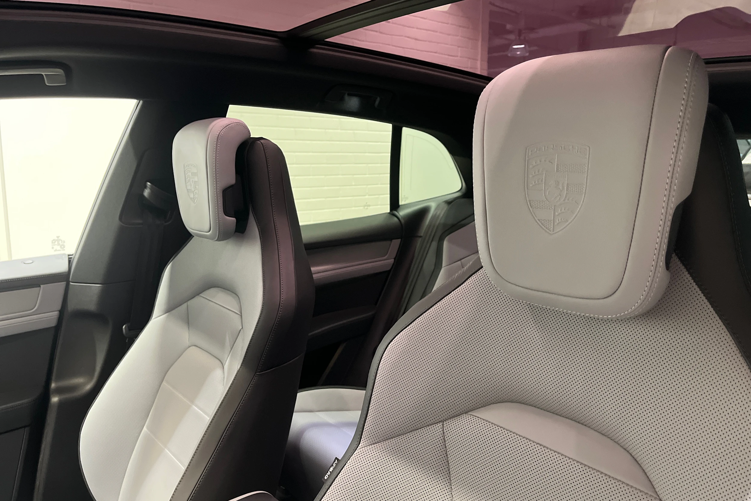 algarve blue metalli Porsche Cayenne 2026 kuva 21.