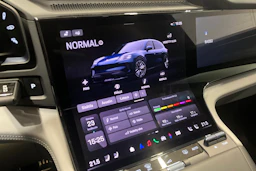 algarve blue metalli Porsche Cayenne 2026 kuva 23.