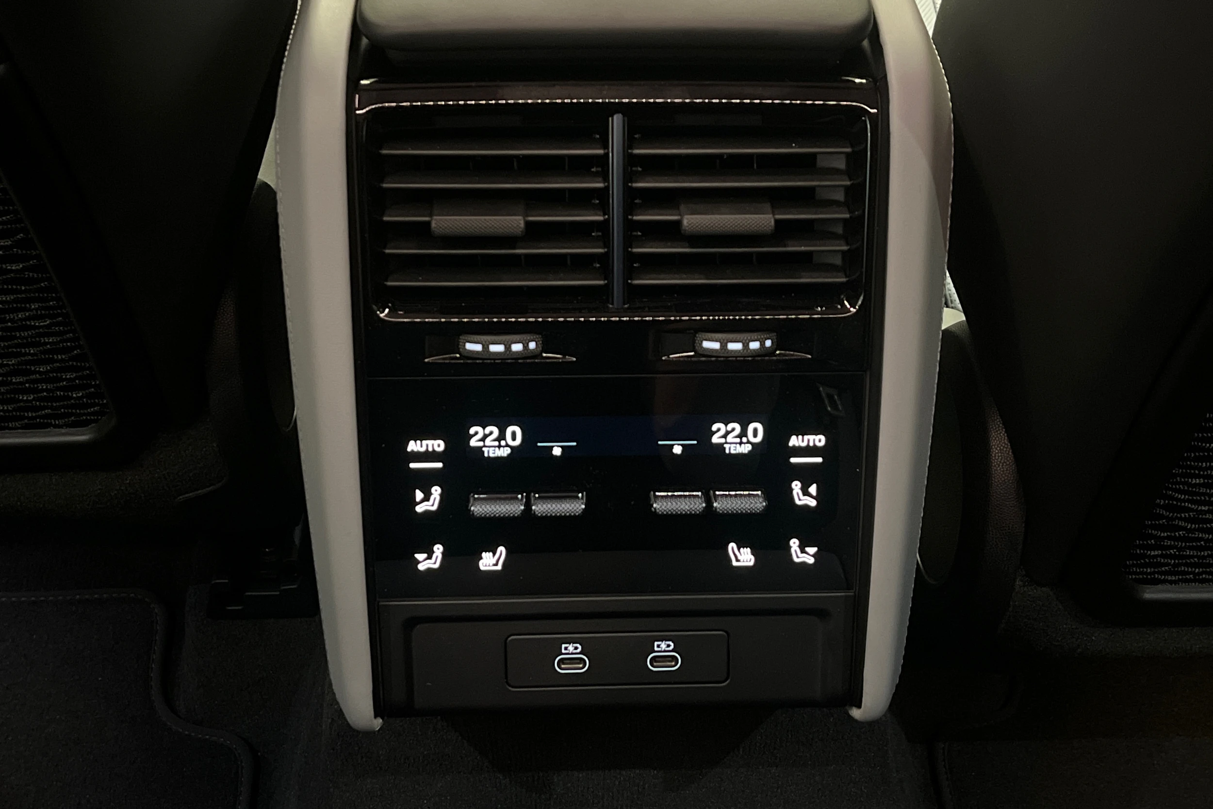 algarve blue metalli Porsche Cayenne 2026 kuva 29.