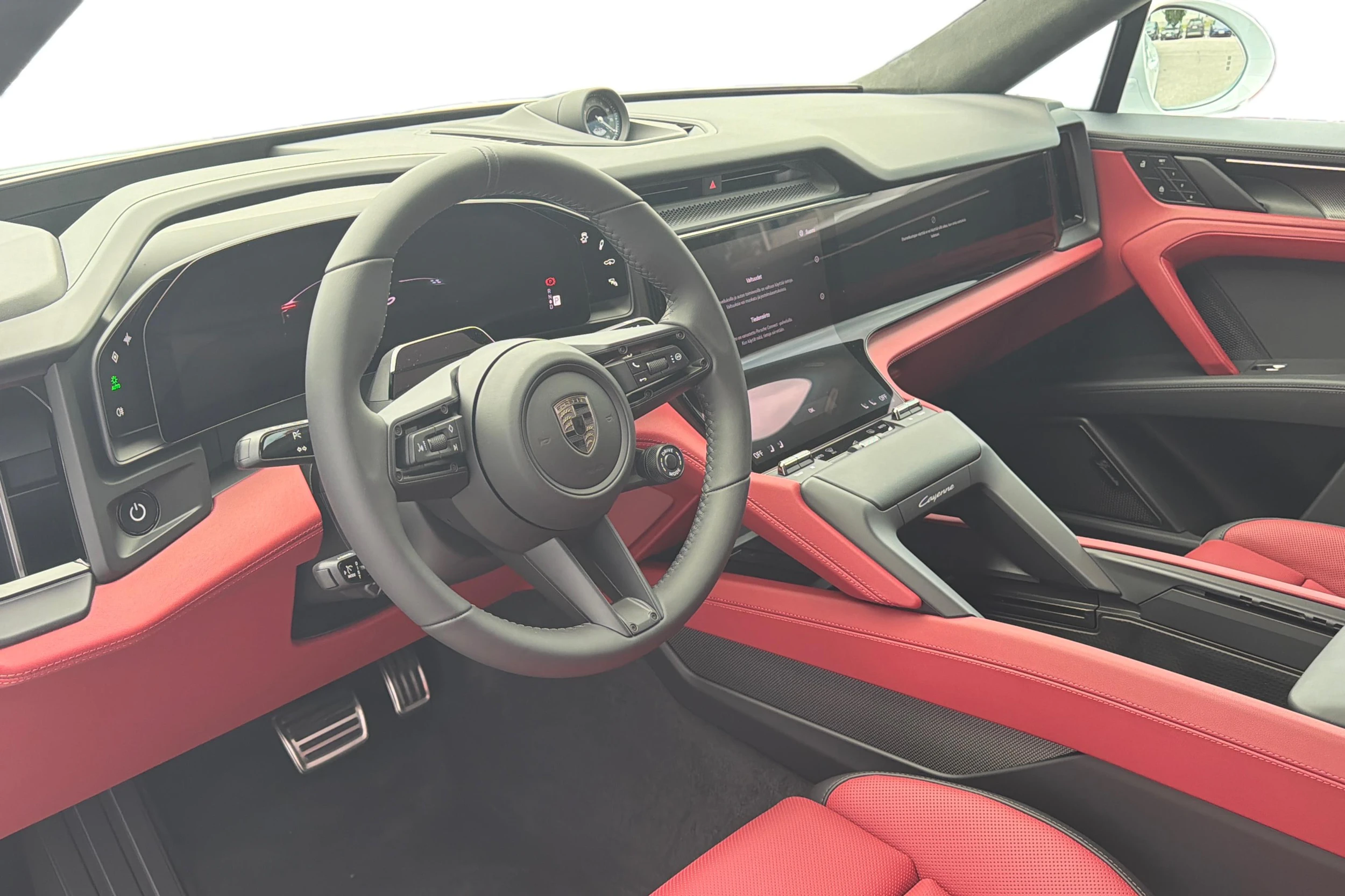 valkoinen Porsche Cayenne 2026 kuva 6.