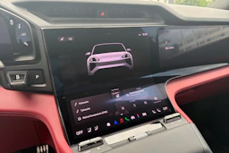 valkoinen Porsche Cayenne 2026 kuva 20.
