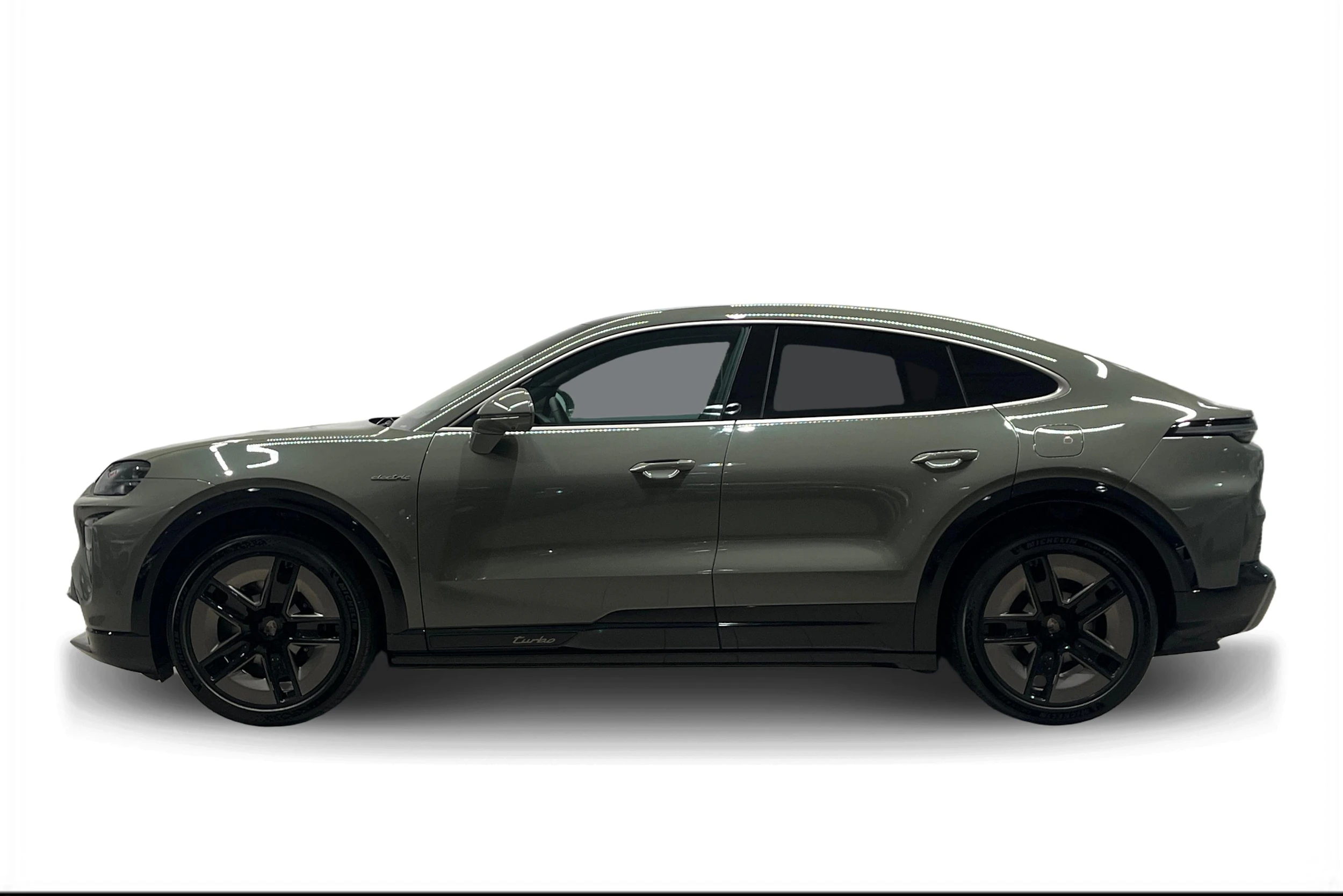 vihreä Porsche Cayenne 2026 kuva 5.