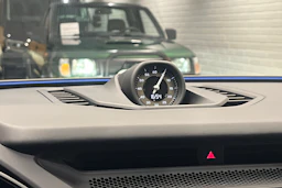 vihreä Porsche Cayenne 2026 kuva 12.