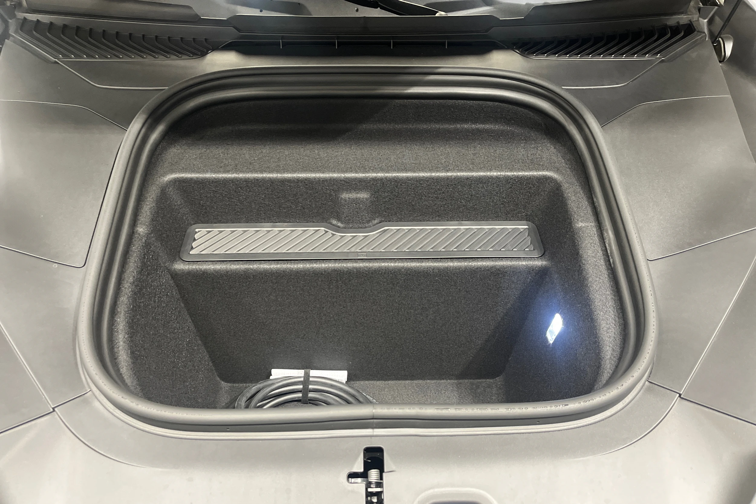 vihreä Porsche Cayenne 2026 kuva 27.