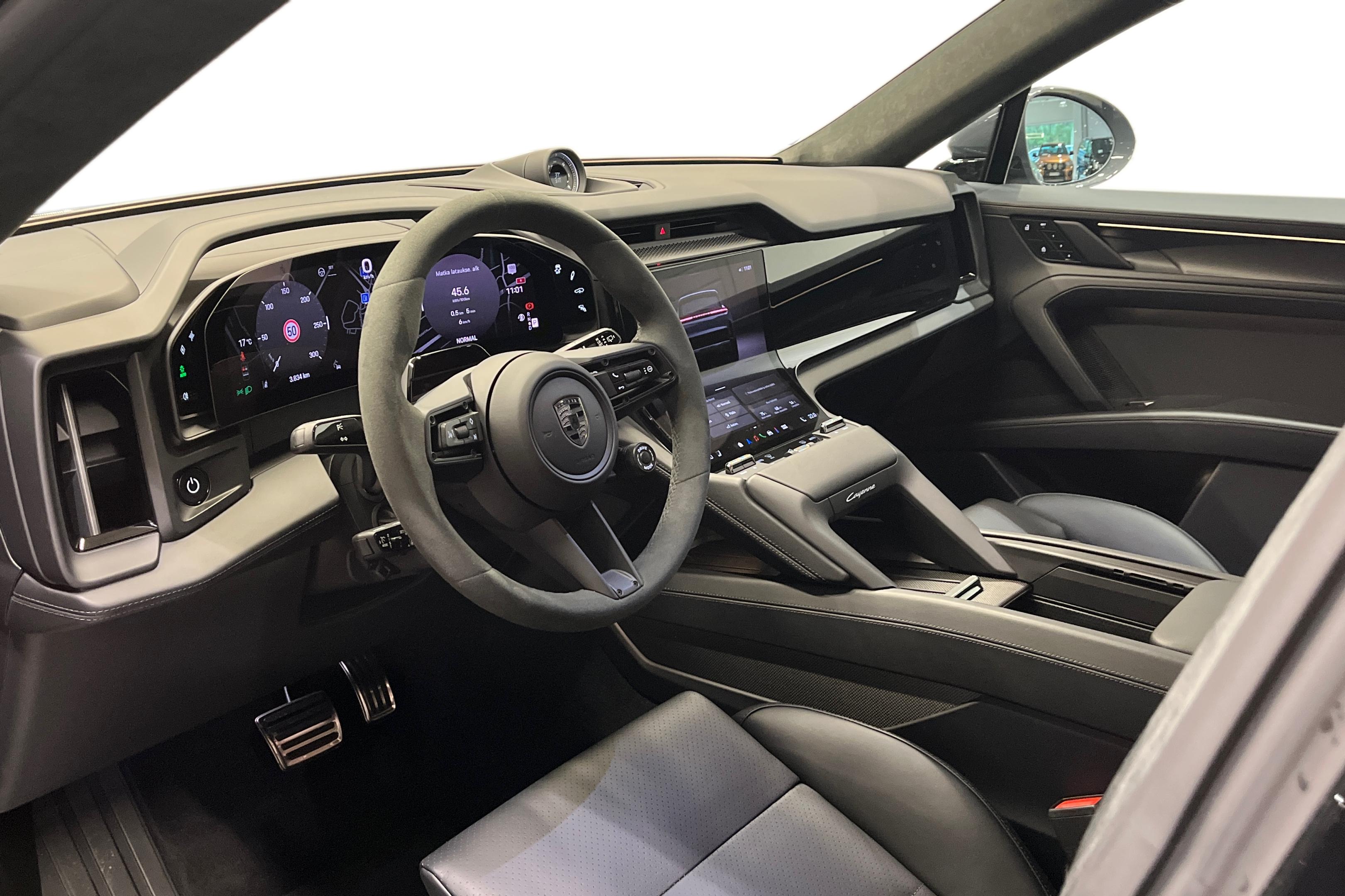 Porsche Cayenne Turbo 2026, photo 6/31