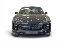 met. musta Porsche Cayenne 2026 kuva 4.