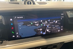 met. musta Porsche Cayenne 2026 kuva 12.