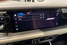 met. musta Porsche Cayenne 2026 kuva 13.