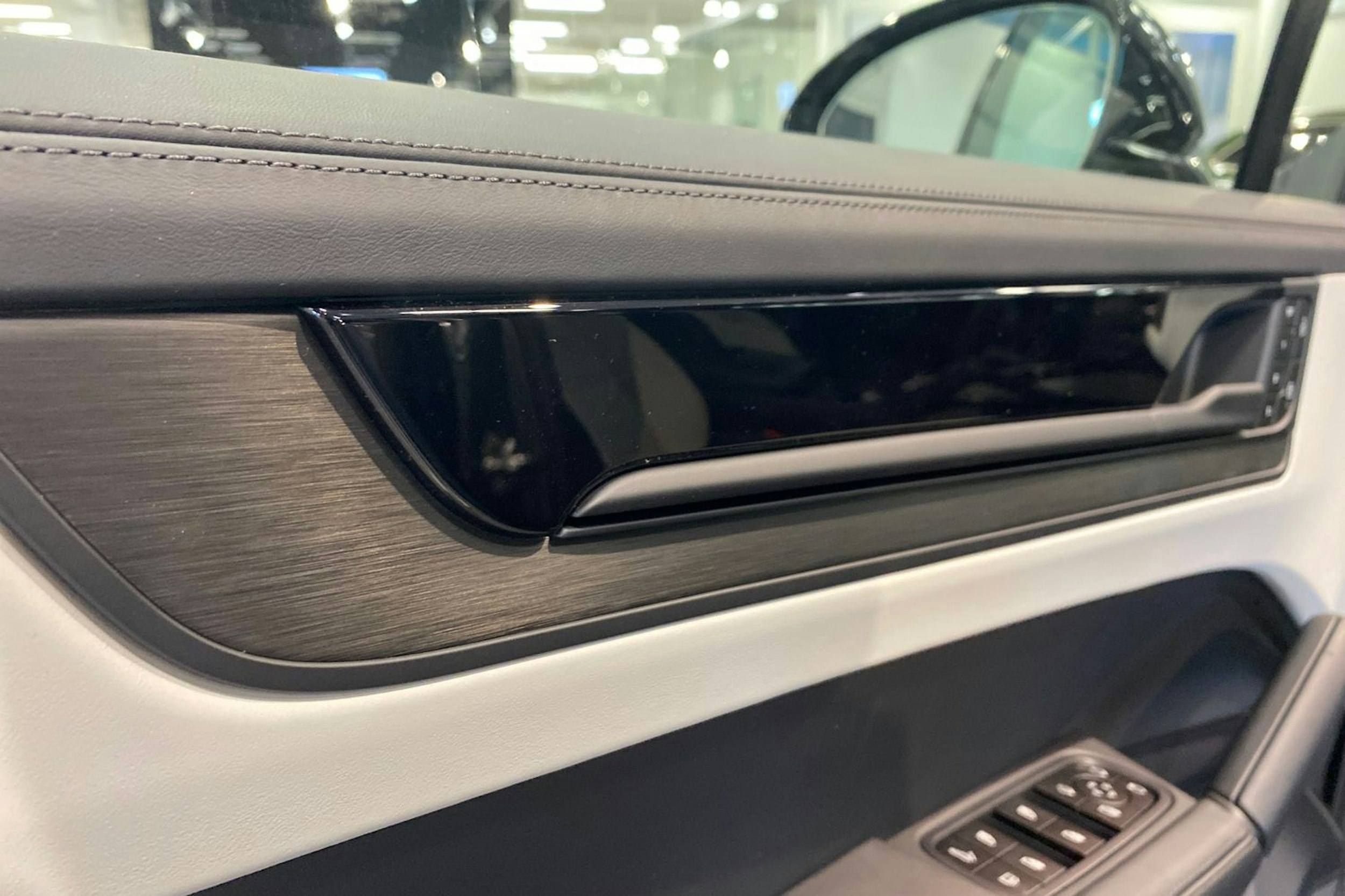 met. harmaa Porsche Cayenne 2026 kuva 14.