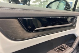 met. harmaa Porsche Cayenne 2026 kuva 14.