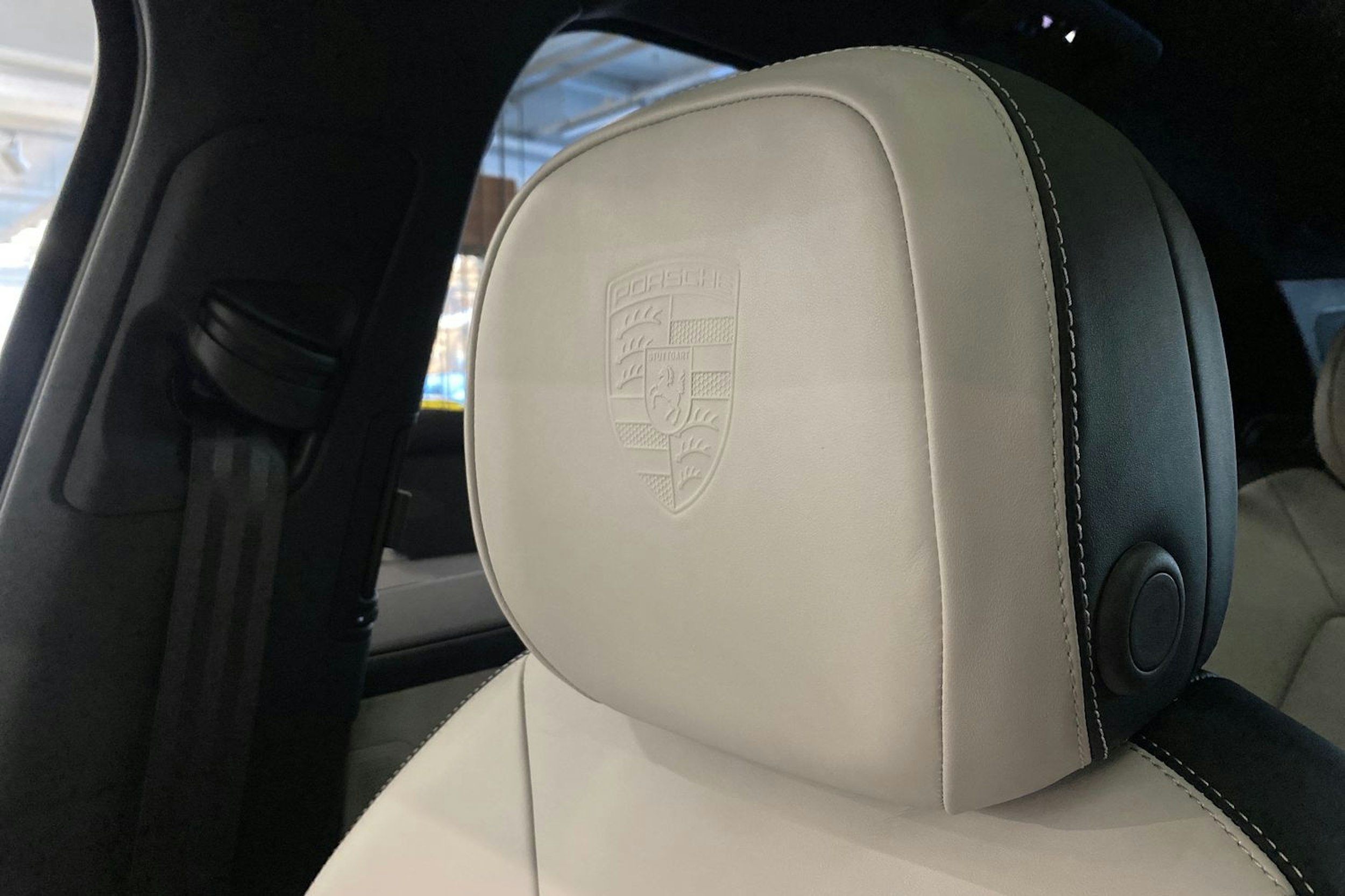 met. harmaa Porsche Cayenne 2026 kuva 19.