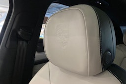 met. harmaa Porsche Cayenne 2026 kuva 19.