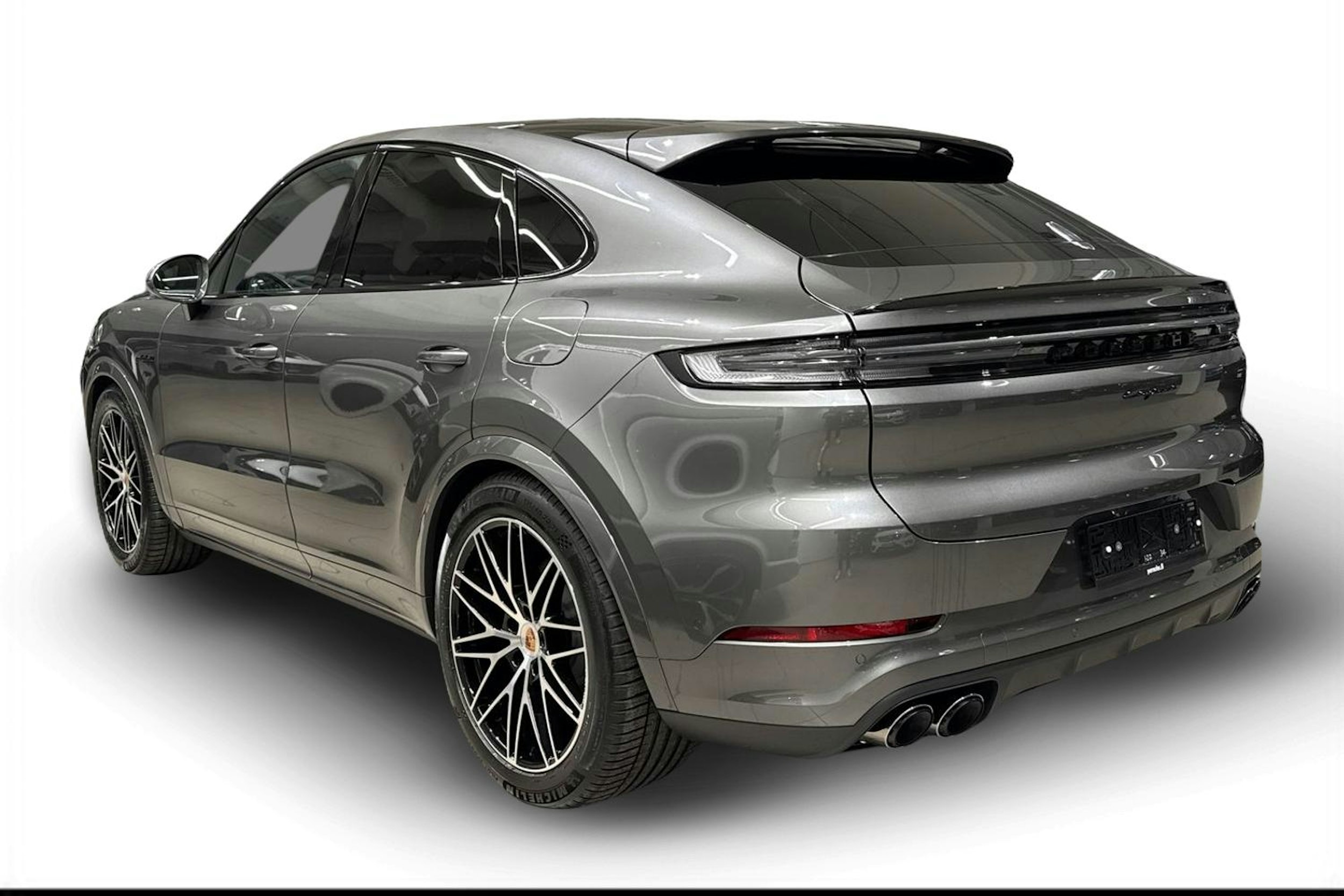 harmaa Porsche Cayenne 2026 kuva 2.