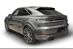 harmaa Porsche Cayenne 2026 kuva 2.