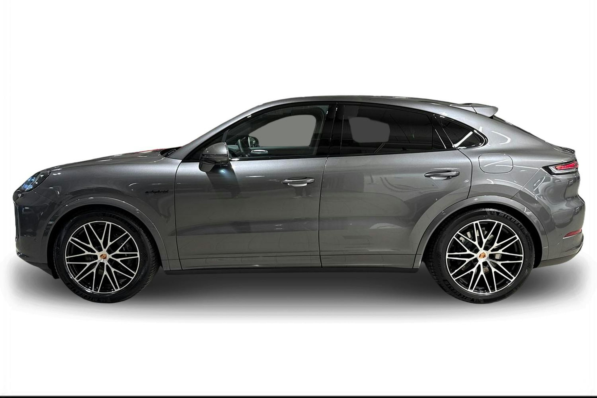 harmaa Porsche Cayenne 2026 kuva 5.