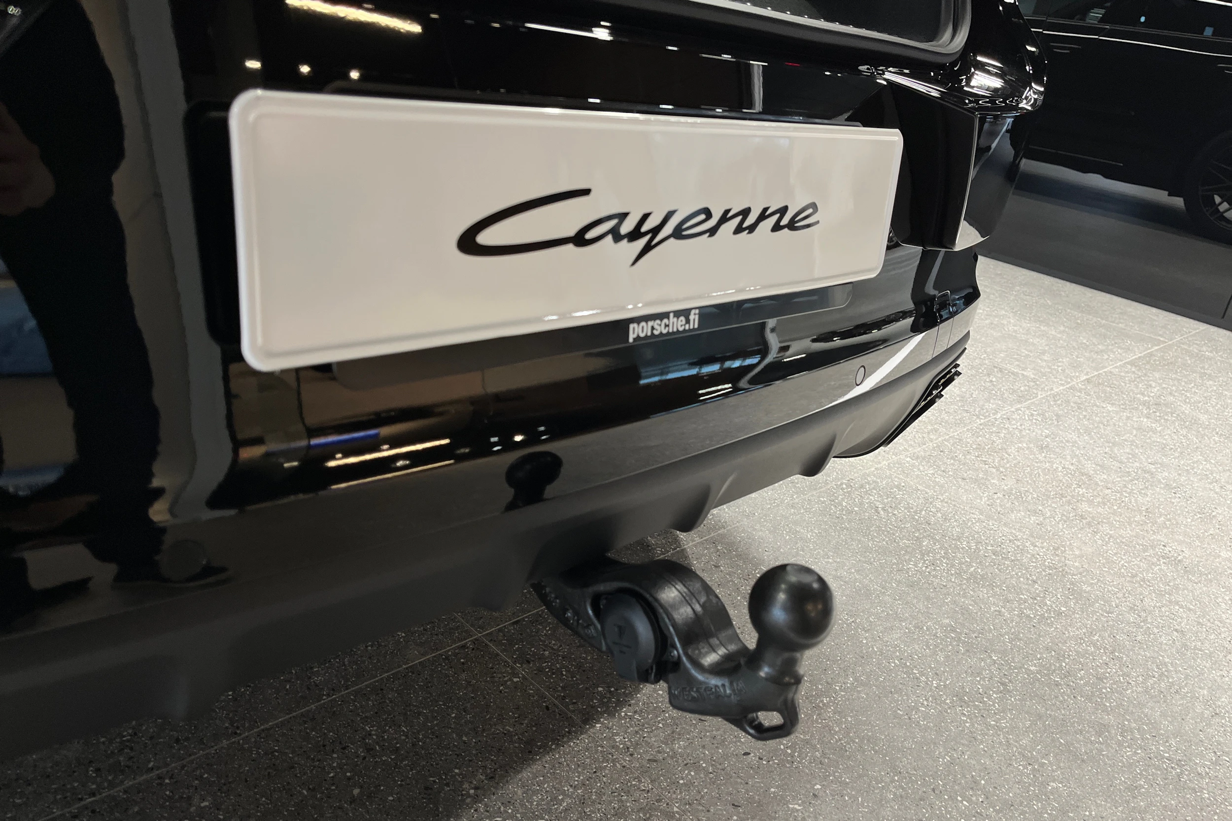 musta Porsche Cayenne 2026 kuva 34.
