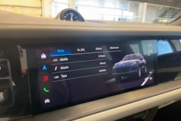 sininen Porsche Cayenne 2026 kuva 28.