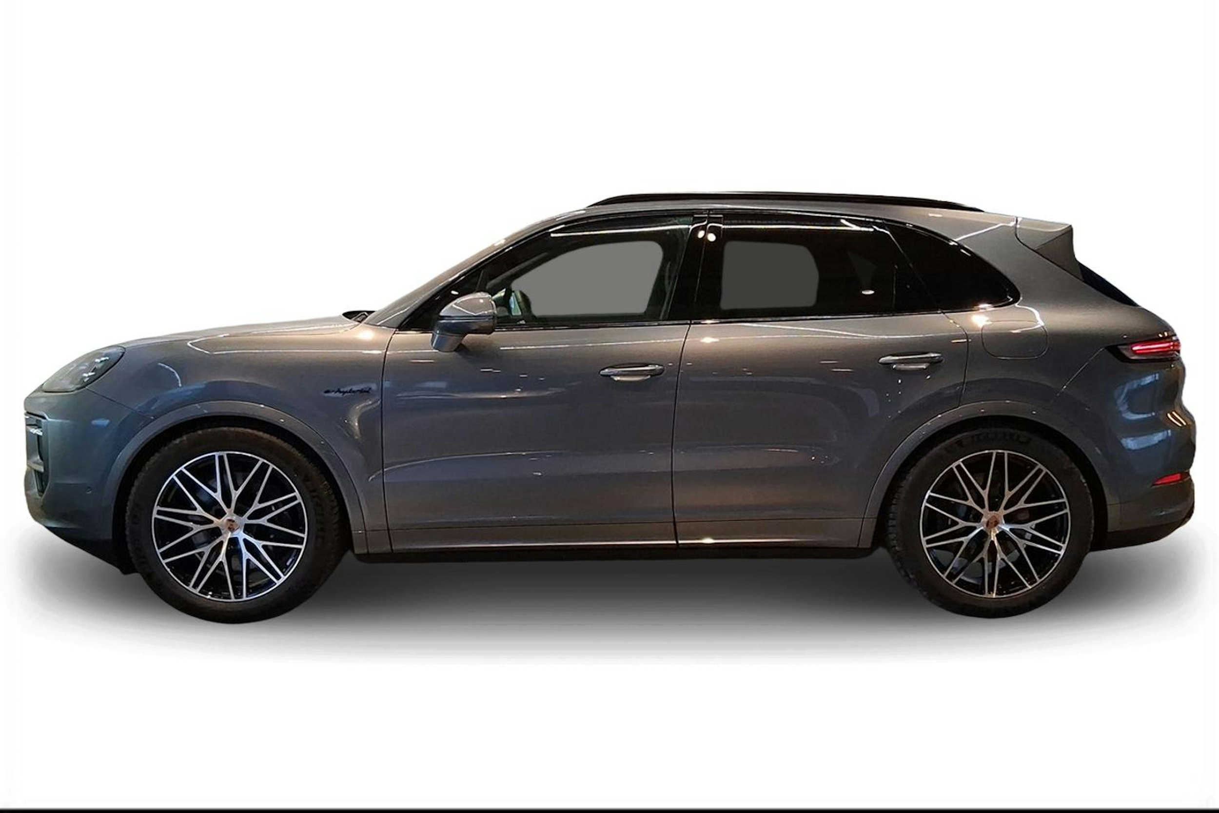 harmaa Porsche Cayenne 2026 kuva 5.