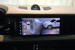 harmaa Porsche Cayenne 2026 kuva 17.