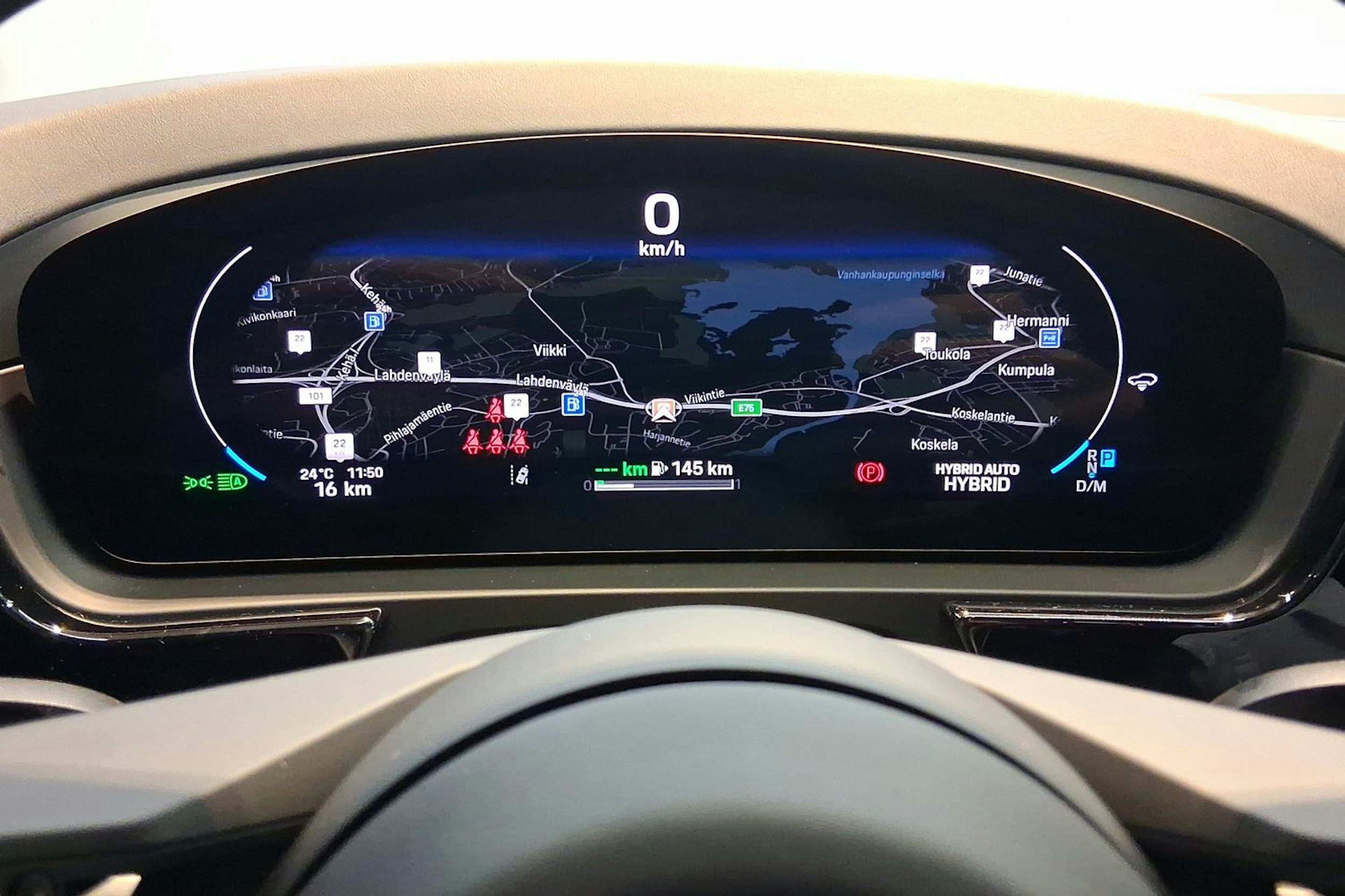 harmaa Porsche Cayenne 2026 kuva 25.