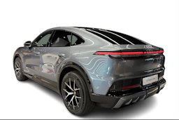 harmaa Porsche Cayenne 2026 kuva 2.