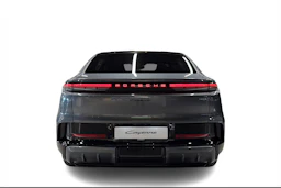 harmaa Porsche Cayenne 2026 kuva 3.