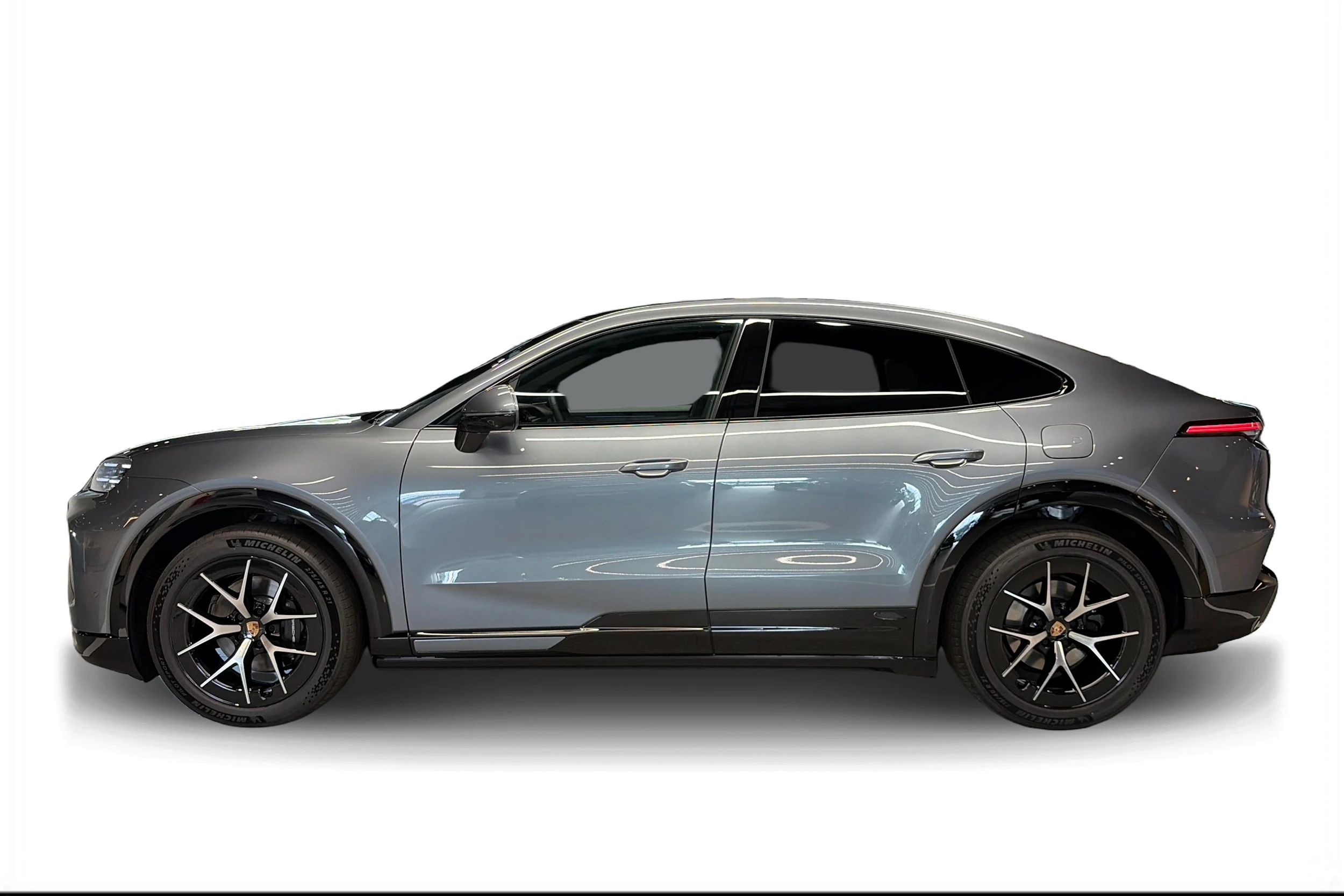 harmaa Porsche Cayenne 2026 kuva 5.
