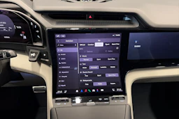 harmaa Porsche Cayenne 2026 kuva 26.