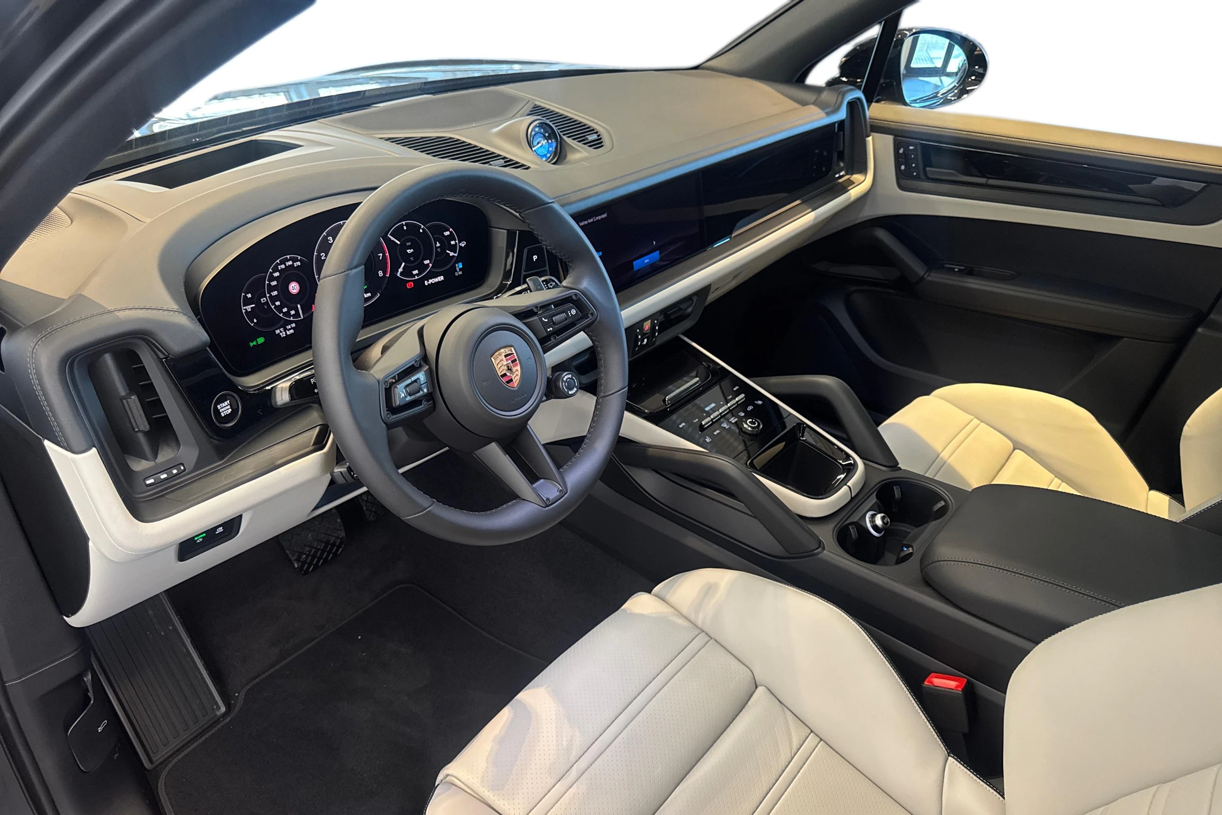 met. musta Porsche Cayenne 2026 kuva 7.
