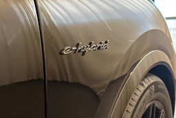 met. musta Porsche Cayenne 2026 kuva 26.