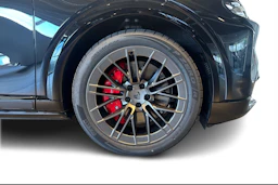 met. musta Porsche Cayenne 2026 kuva 9.
