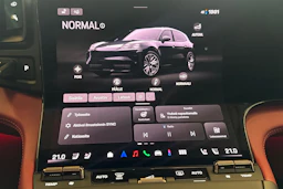 met. musta Porsche Cayenne 2026 kuva 13.