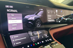 met. musta Porsche Cayenne 2026 kuva 14.