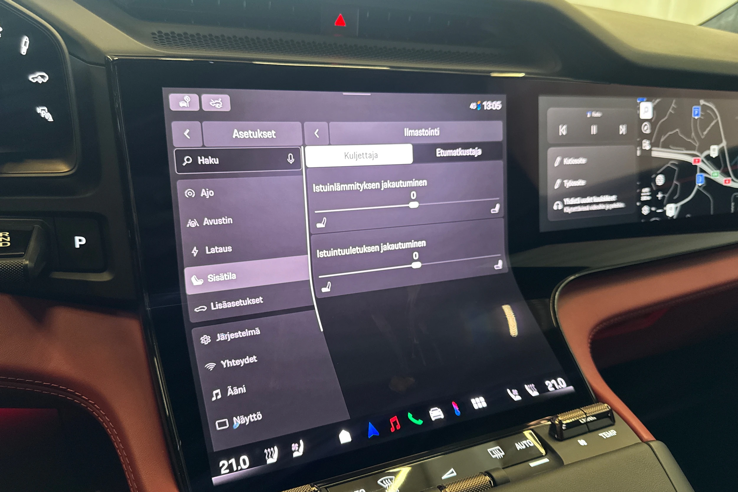 met. musta Porsche Cayenne 2026 kuva 20.