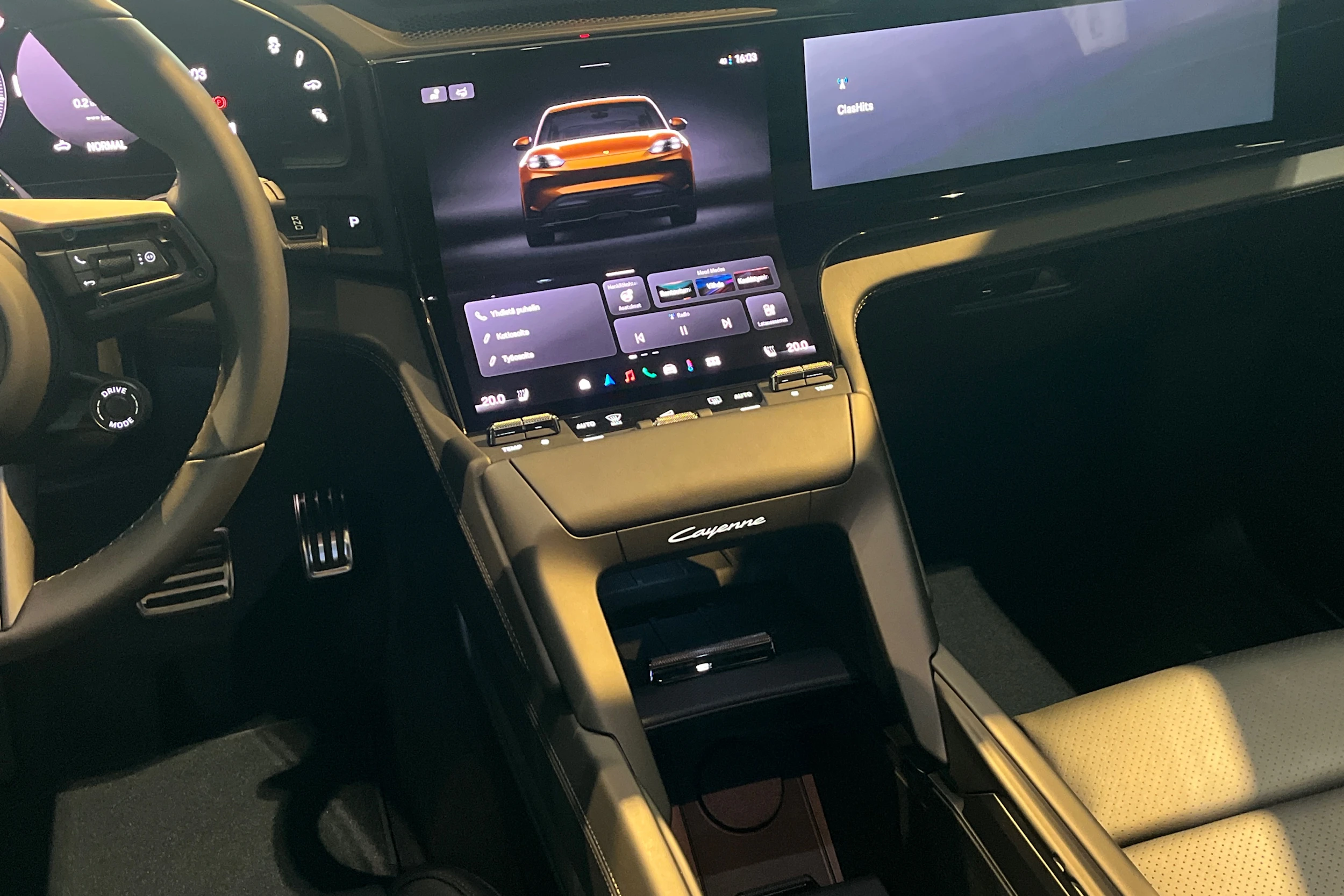 ruskea (beige) Porsche Cayenne 2026 kuva 9.