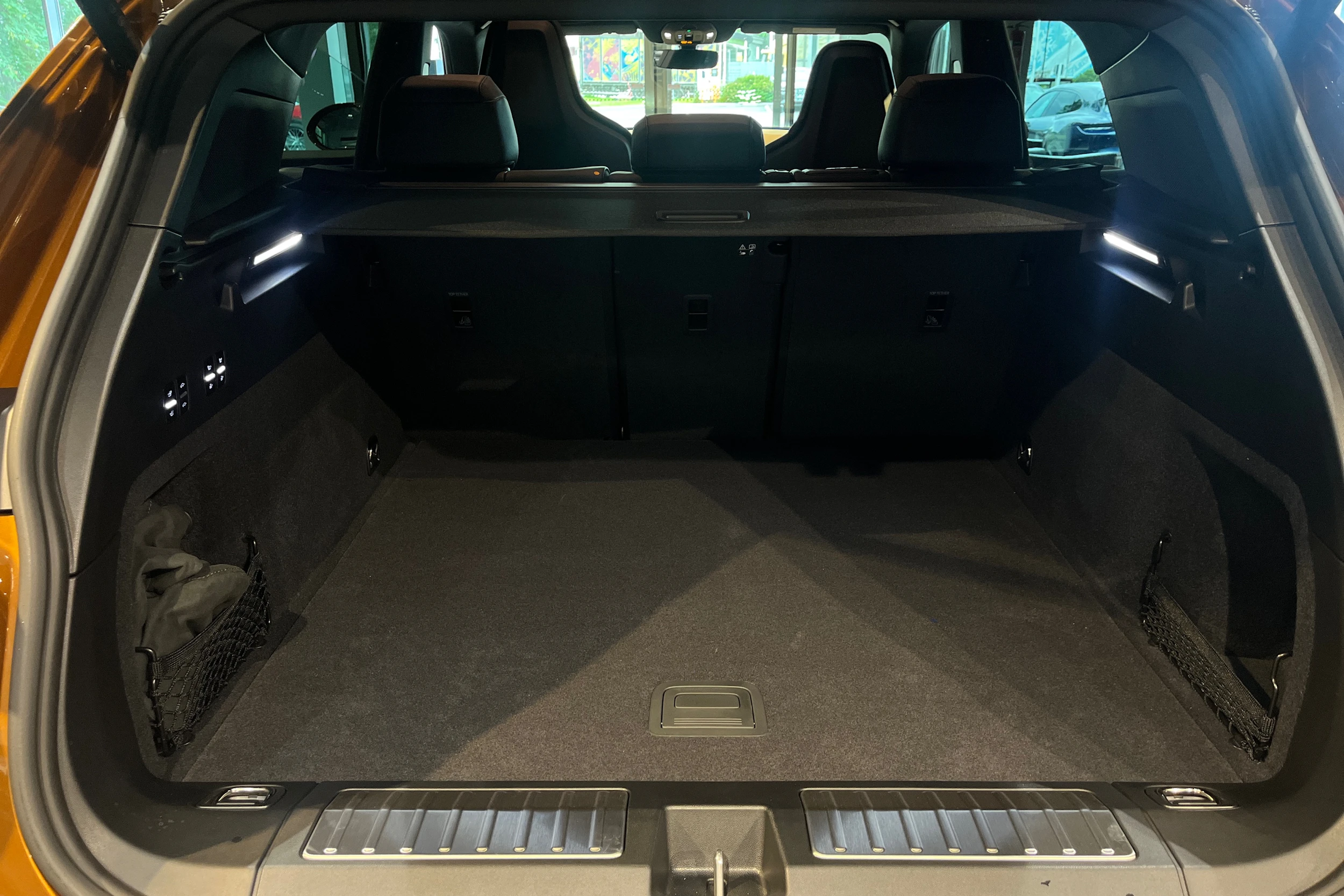 ruskea (beige) Porsche Cayenne 2026 kuva 24.