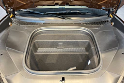 ruskea (beige) Porsche Cayenne 2026 kuva 25.