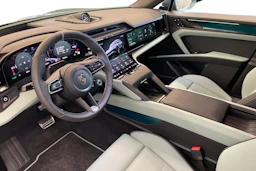 met. vihreä Porsche Cayenne 2026 kuva 6.